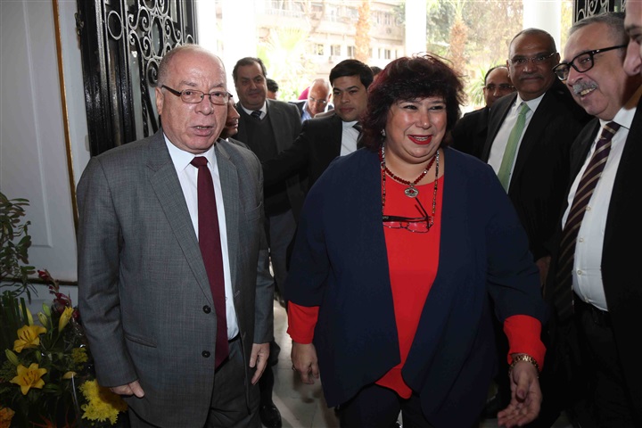 وزير الثقافة تكرم النمنم وتلتقي بقيادات الوزارة وزير الثقافة تكرم النمنم وتلتقي بقيادات الوزارة