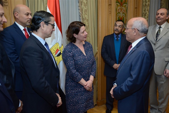 مذكرة تفاهم بين"الإنتاج الحربي" و"بومباردية ترانسبورتيشن" في مجال النقل مذكرة تفاهم بين"الإنتاج الحربي" و"بومباردية ترانسبورتيشن" في مجال النقل