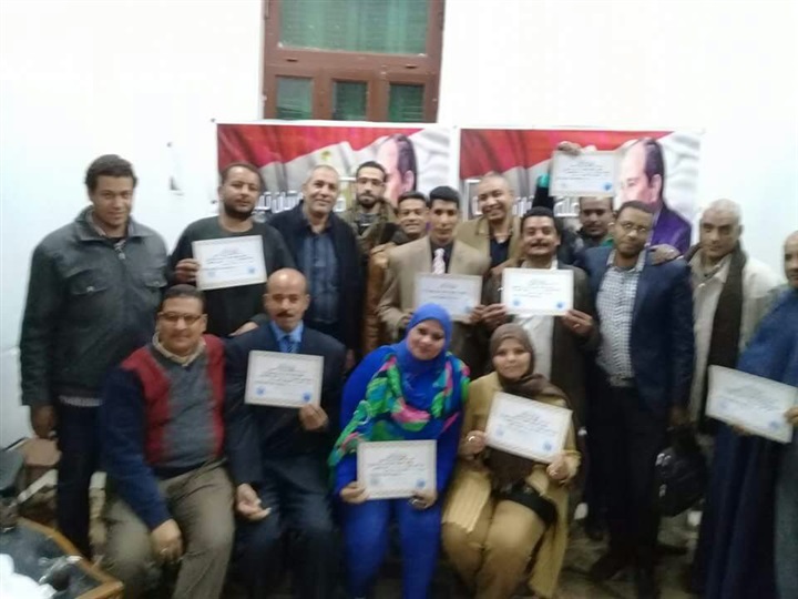"علشان تبنيها" بقنا تنظم حلقة نقاشية حول دور النقابات العمالية  