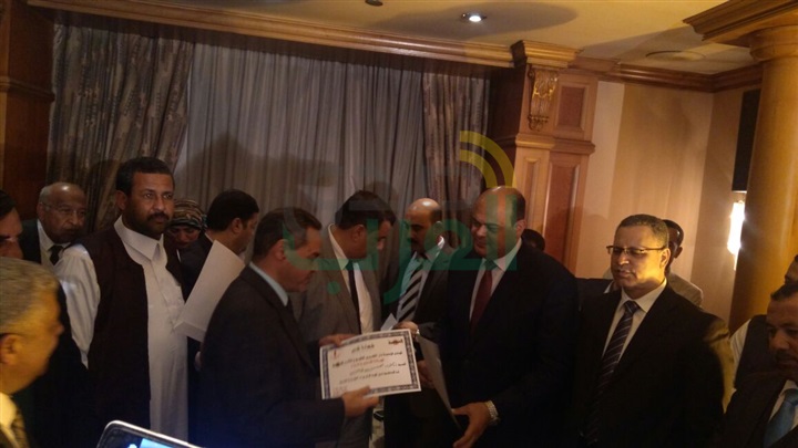 للعام الثاني علي التوالي..  جريدة الجمهورية تكرم محافظ مطروح لجهوده في تنمية المحافظة 