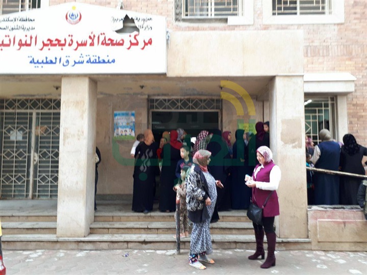 النائبة إلهام المنشاوى تنظم قافلة طبية متكاملة لجميع التخصصات بعزبة القلعة بالإسكندرية