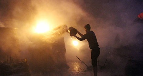 تحقيقات موسعة فى احتراق مخزن «كابلات المصرية للاتصالات» بالهرم