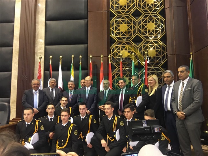 "الأكاديمية العربية" تحتفل بتخريج الدفعة 88 من طلبة إتمام الدراسات الأساسية لكلية النقل البحرى والتكنولوجيا