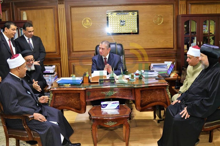 بالصور.. محافظ كفر الشيخ يستقبل وفد بيت العائلة بالقاهرة
