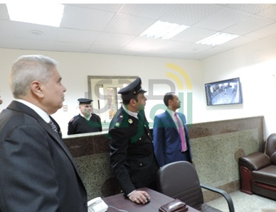 بالصور.. المترو تحت أعين رجال الشرطة بالكاميرات