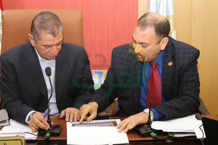 محافظ كفرالشيخ ووفد مجلس الوزراء يبحثان منظومة الشكاوى الحكومية الموحدة