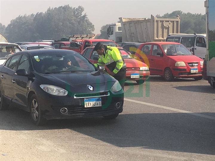 بالصور.. الداخلية تنشر حملة «ترك مسافة أمان» لتوعية قائدى السيارات