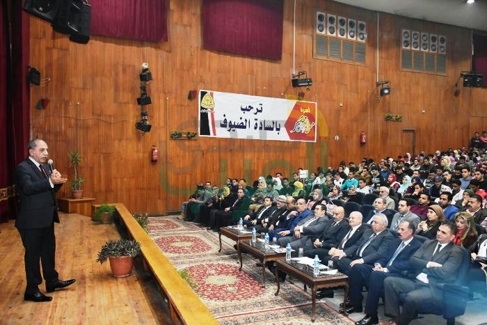 بالصور: انطلاق فعاليات المؤتمر الأول لشباب جامعة الزقازيق