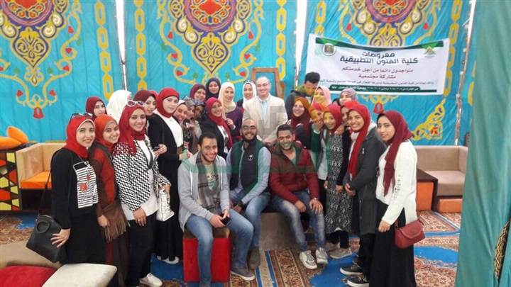 لليوم الثالث على التوالي: معرض منتجات جامعة بنها يواصل نجاحه