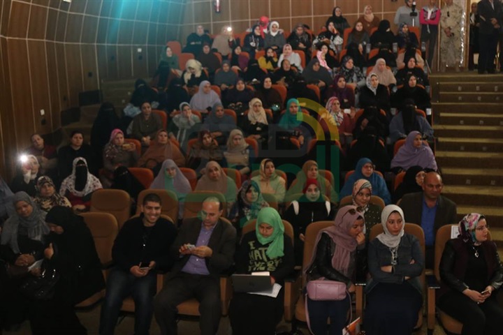 بالصور.. محافظ كفر الشيخ يشارك فعاليات مؤتمر "صوتك لمصر بكرة"