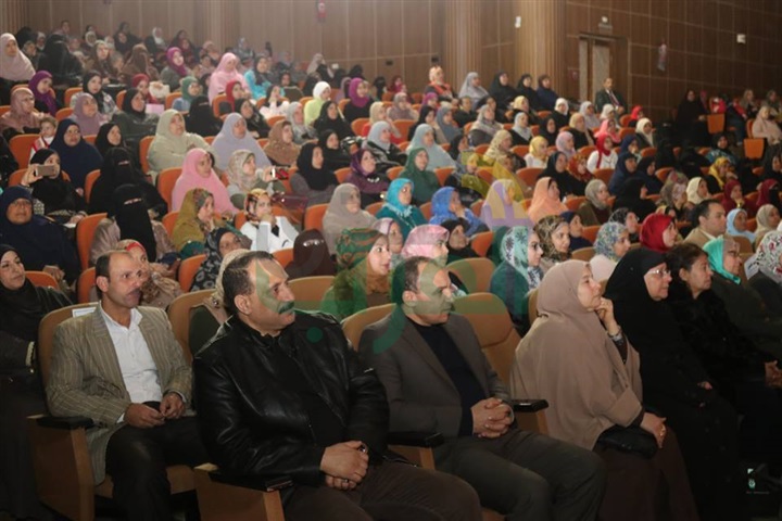 بالصور.. محافظ كفر الشيخ يشارك فعاليات مؤتمر "صوتك لمصر بكرة"
