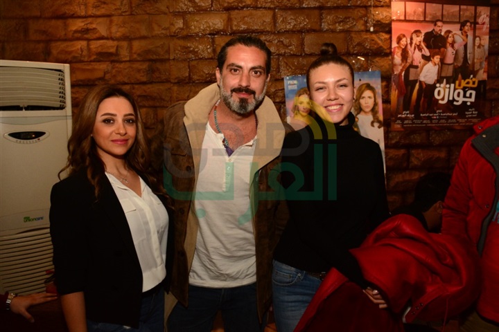 احتفال أبطال فيلم "نص جوازه" بحضور النجوم احتفال أبطال فيلم "نص جوازه" بحضور النجوم