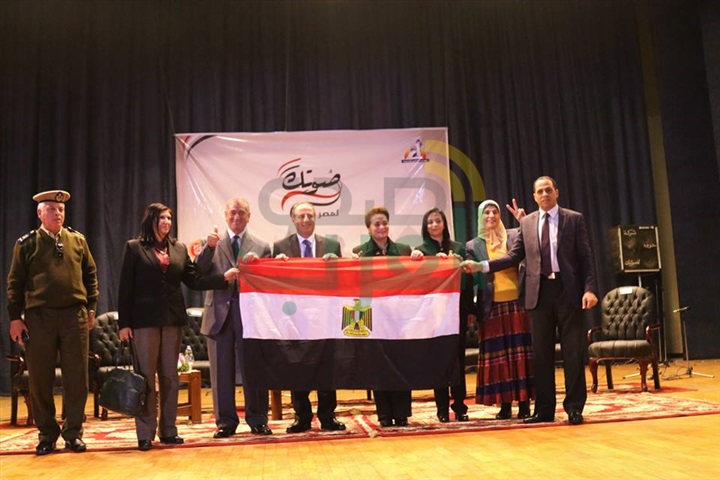 محافظ كفر الشيخ في مؤتمر"صوتك لمصر بكرة" بالبحيرة: الست المصرية هي بوصلة الأمن القومى المصرى