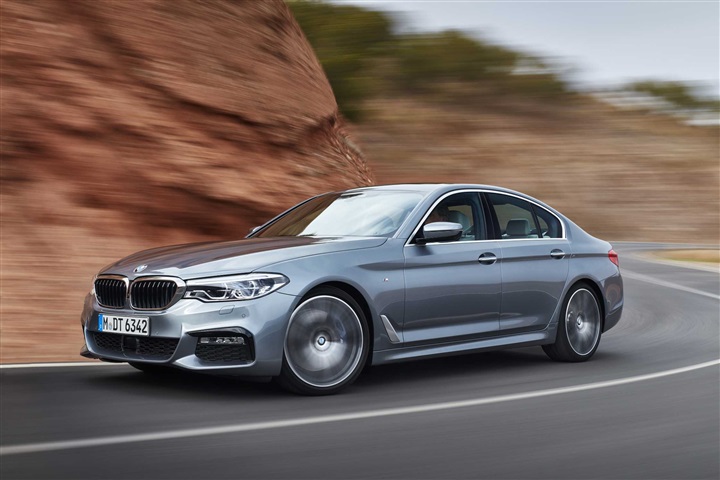 BMW X1 و الفئة الخامسة تحقق المركز الأول فى إستطلاع رأىauto" "motor und sport BMW X1 و الفئة الخامسة تحقق المركز الأول فى إستطلاع رأىauto" "motor und sport