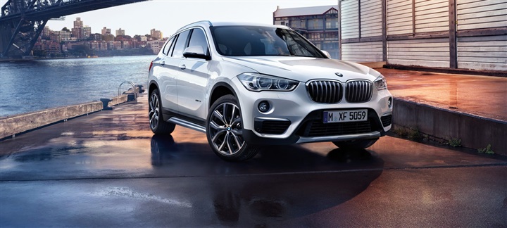 BMW   X1 و الفئة الخامسة تحقق المركز الأول فى إستطلاع رأىauto" "motor und sport