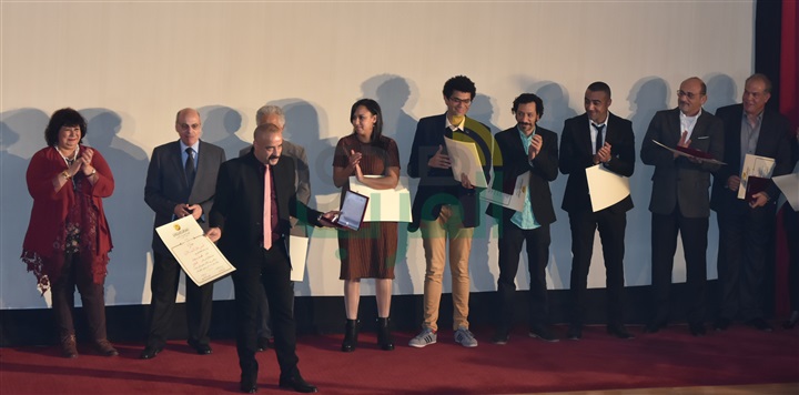 وزير الثقافة تكرم 9 شخصيات سينمائية وتسلم الجوائز للفائزين وزير الثقافة تكرم 9 شخصيات سينمائية وتسلم الجوائز للفائزين