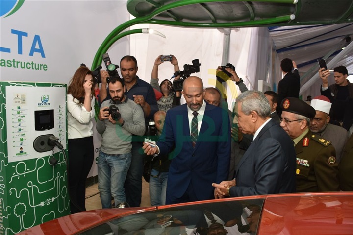 مصر تشهد افتتاح أول شبكة لمحطات شحن السيارات الكهربائية مصر تشهد افتتاح أول شبكة لمحطات شحن السيارات الكهربائية