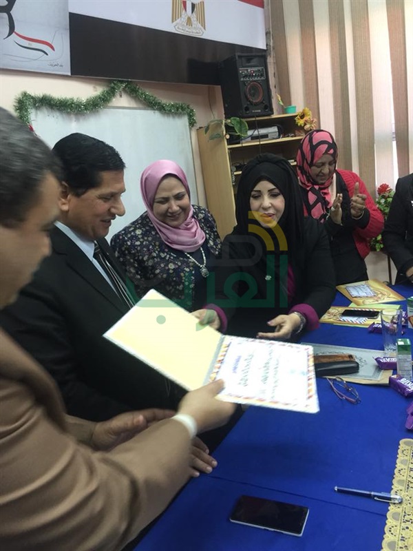 بالصور.. وكيل تعليم كفر الشيخ يكرم الفائزين ببطولة الجمهورية للصديق الموهوب لكرة القدم