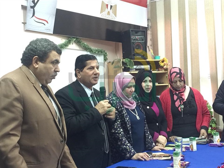 بالصور.. وكيل تعليم كفر الشيخ يكرم الفائزين ببطولة الجمهورية للصديق الموهوب لكرة القدم