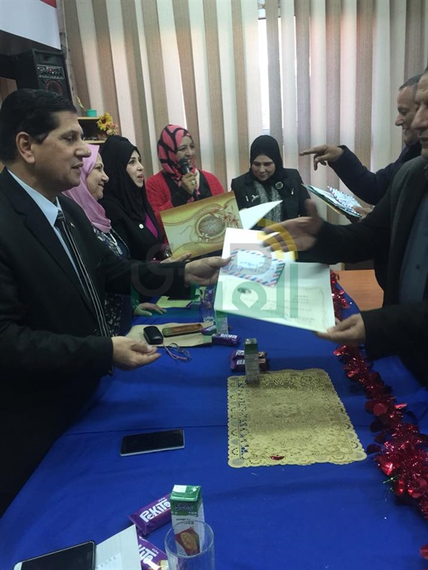 بالصور.. وكيل تعليم كفر الشيخ يكرم الفائزين ببطولة الجمهورية للصديق الموهوب لكرة القدم