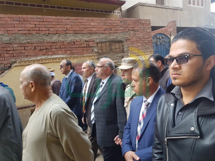 مدير أمن القليوبية يشارك فى تشييع جنازة شهيد العملية الشاملة بسيناء
