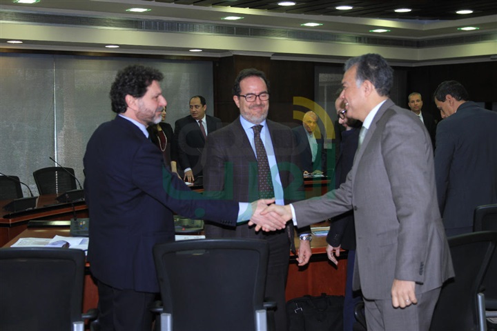 وزير النقل يتابع معدلات تنفيذ مشروع تطوير وتحديث نظام إشارات خط بنها/الزقازيق /الإسماعيلية/ بورسعيد للسكك الحديدية 