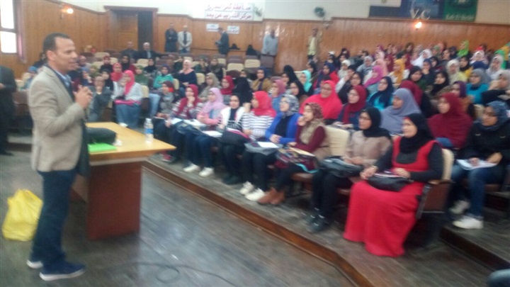 بالصور.. استمرار القواقل التعليمية لطلاب الثانوية والإعدادية بكفر الشيخ 