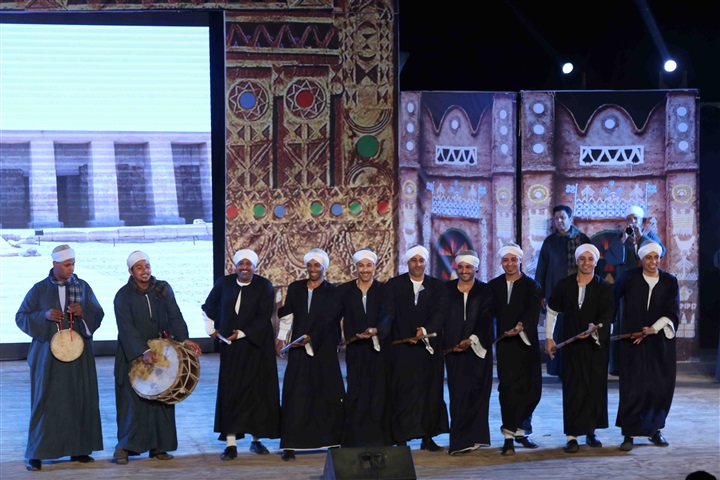 موكب نيلي لـ7 دول من 3 قارات في مهرجان أسوان الدولي للثقافة والفنون موكب نيلي لـ7 دول من 3 قارات في مهرجان أسوان الدولي للثقافة والفنون