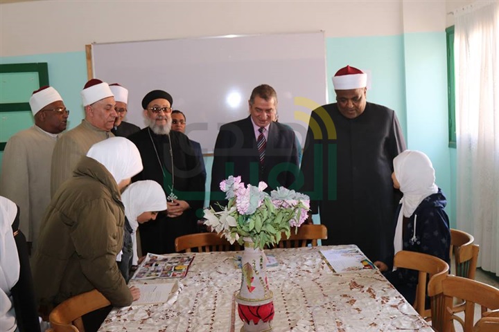 بالصور.."نصر" و"شومان" يتفقدان معهد الفتيات الإعدادى والثانوى الأزهرى بكفر الشيخ