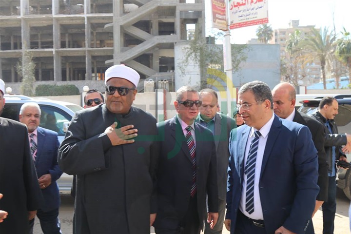 بالصور.."نصر" و"شومان" يتفقدان معهد الفتيات الإعدادى والثانوى الأزهرى بكفر الشيخ