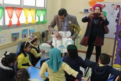 مدير تعليم القاهرة يقود القافلة التعليمية إلي حي الأسمرات بمدرسة تحيا مصر 