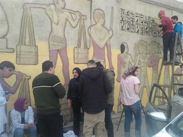 مبادره "لون حياتك" لإعاده وتطوير جدارية طريق الاوتوستراد مبادره "لون حياتك" لإعاده وتطوير جدارية طريق الاوتوستراد