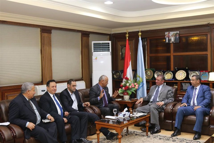 محافظ كفر الشيخ يستقبل الكاتب الصحفي مصطفى بكري