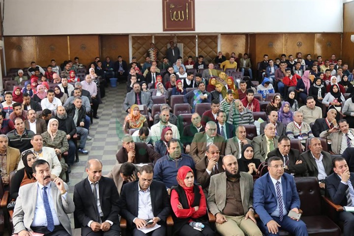 بالصور.. محافظ كفر الشيخ يحذر من شائعات المتربصين بمصر لإحباط أهدافهم الخبيثة