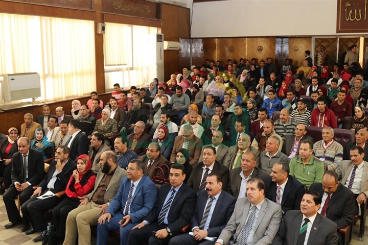 بالصور.. محافظ كفر الشيخ يحذر من شائعات المتربصين بمصر لإحباط أهدافهم الخبيثة