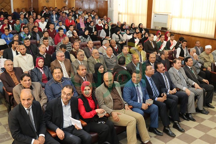 بالصور.. محافظ كفر الشيخ يحذر من شائعات المتربصين بمصر لإحباط أهدافهم الخبيثة