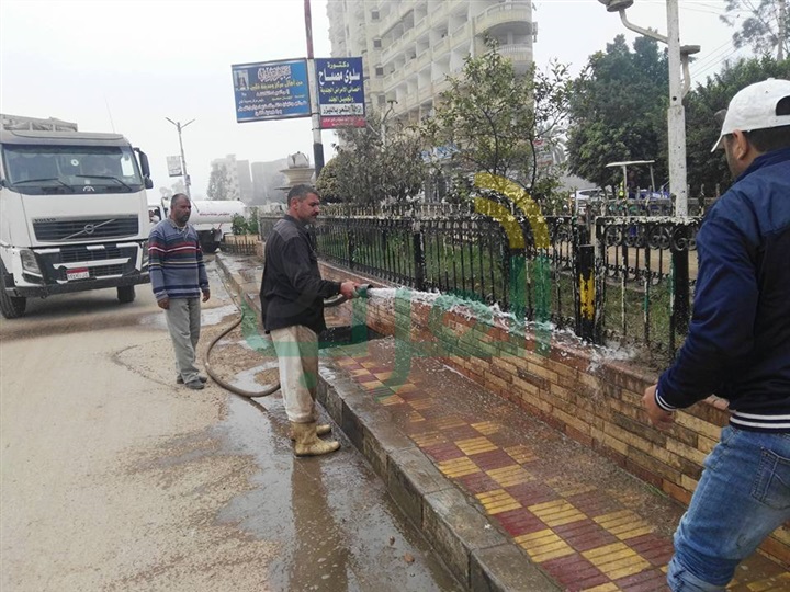 بالصور.. حملة نظافة وتجميل لرفع كفاءة الشوارع في قلين