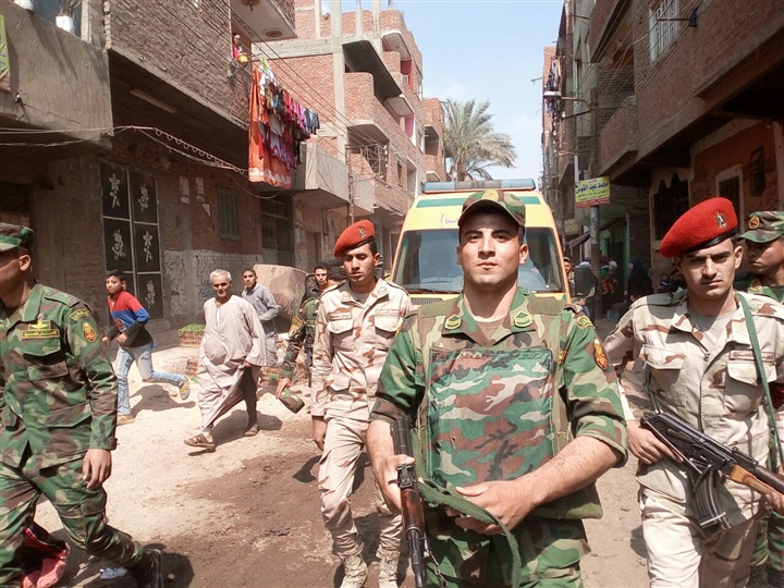 بالصور.. تشييع جنازة شهيد العملية الشاملة بمسقط رأسه فى طوخ