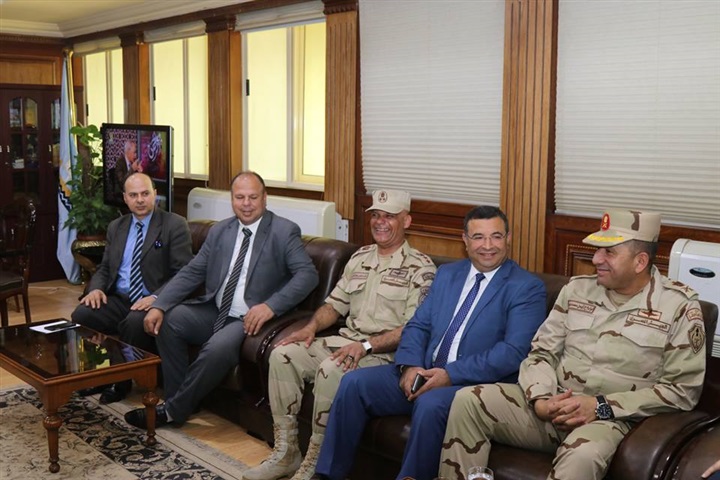 محافظ كفر الشيخ: يستقل قيادات الدفاع الشعبي للمشاركة في المشروع التعبوى