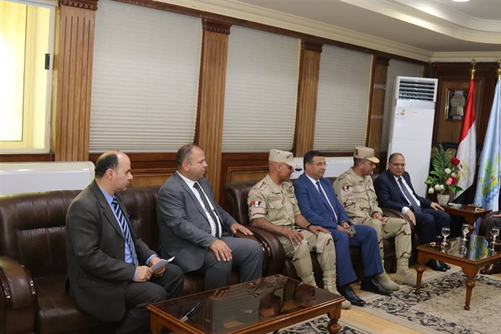 محافظ كفر الشيخ: يستقل قيادات الدفاع الشعبي للمشاركة في المشروع التعبوى