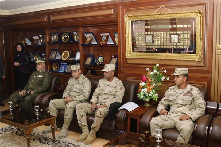 محافظ كفر الشيخ: يستقل قيادات الدفاع الشعبي للمشاركة في المشروع التعبوى