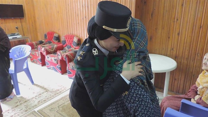 بالصور.. أمن كفر الشيخ يرسم البسمة علي وجوه«المسنات» في اليوم العالمي للمرأة