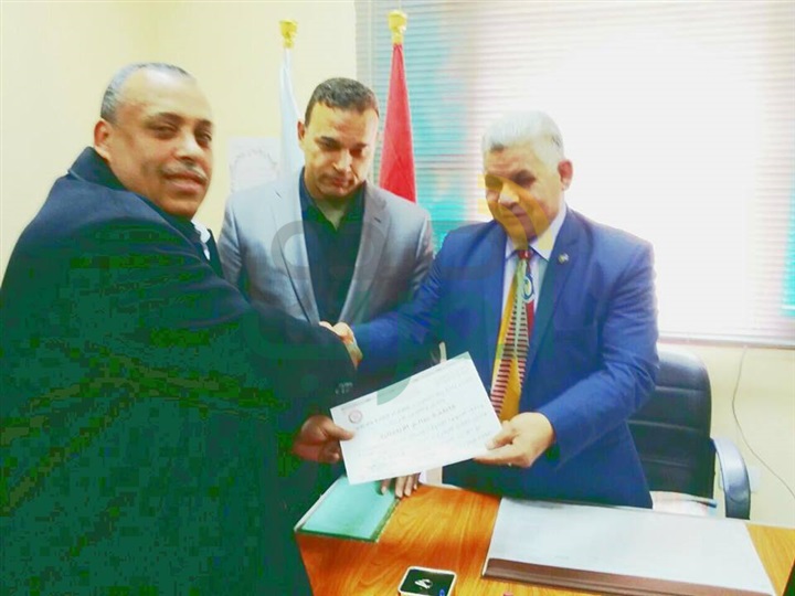 بالصور.. تكريم مديري المدارس المتميزة في بيلا
