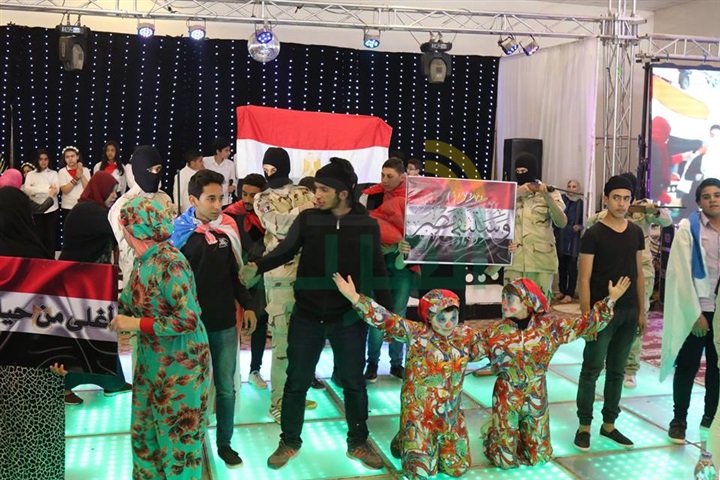 بالصور.. محافظ كفرالشيخ ومساعد وزير الداخلية ورجال الجيش يشهدون الإحتفال بـ"يوم الشهيد "