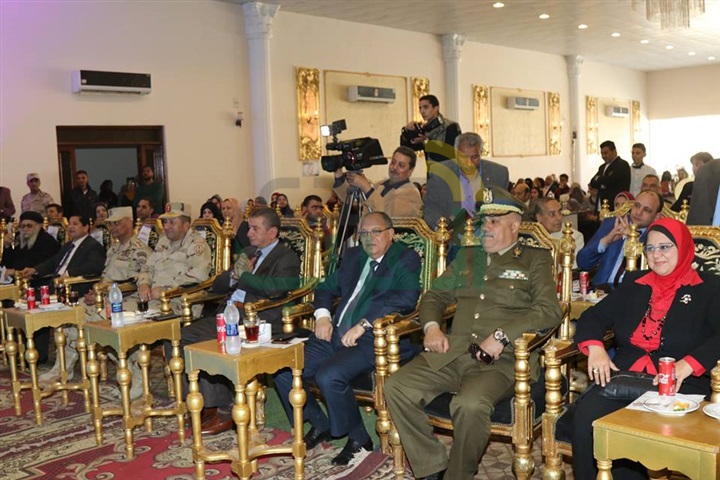 بالصور.. محافظ كفرالشيخ ومساعد وزير الداخلية ورجال الجيش يشهدون الإحتفال بـ"يوم الشهيد "