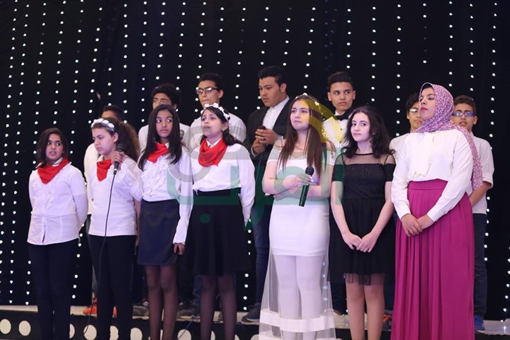 بالصور.. محافظ كفرالشيخ ومساعد وزير الداخلية ورجال الجيش يشهدون الإحتفال بـ"يوم الشهيد "
