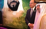 أبوزيد يهدي أبناء زايد هدية تذكاريه بمئوية ميلاد زايد آل نهيان