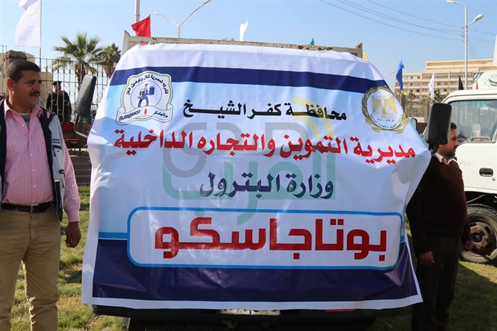 بالفيديو والصور.. تجربة محاكاة حية لإجلاء مصابين في حادث حريق بمشروع " صقر 25 " بكفر الشيخ
