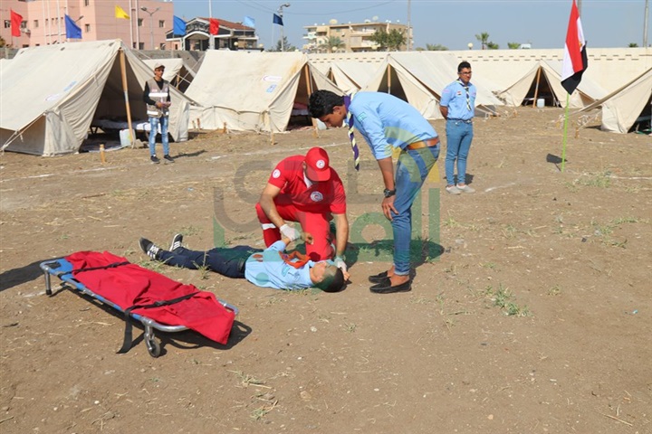 بالفيديو والصور.. تجربة محاكاة حية لإجلاء مصابين في حادث حريق بمشروع " صقر 25 " بكفر الشيخ