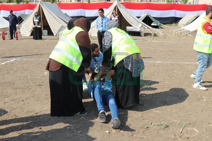 بالفيديو والصور.. تجربة محاكاة حية لإجلاء مصابين في حادث حريق بمشروع " صقر 25 " بكفر الشيخ